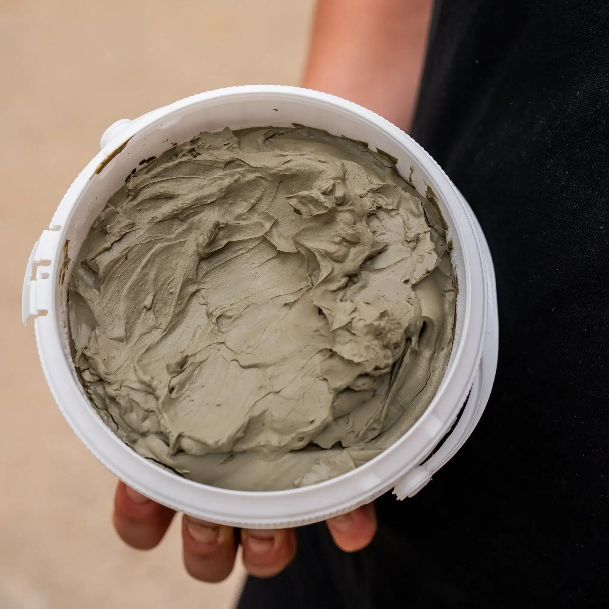 photo-2-argile-soutien-tendineux-cheval-packaging-cura-naturale